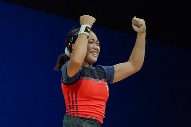 Alexsandra Diaz Sets Two Youth World Records at IWF Championships in Colombia