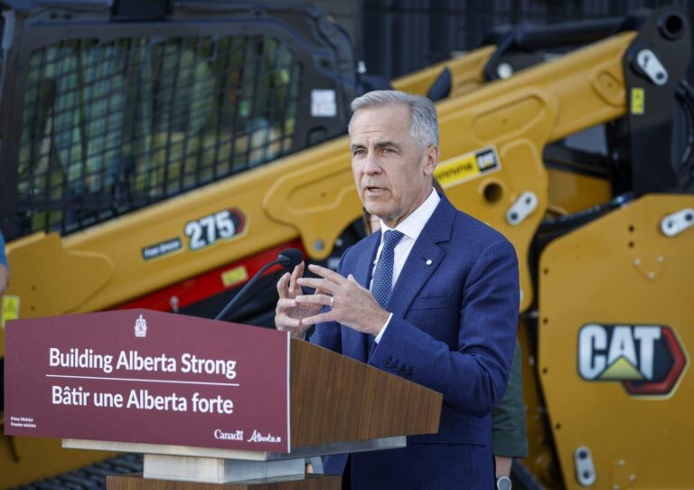 Carney Keeps Canada’s Trade Options Close to His Chest as U.S. Tariff Deadline Looms