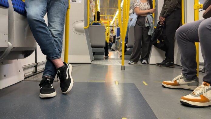 OC Transpo Faces a Crucial Fall Test — Riders Are Watching, but Trust Is Thin