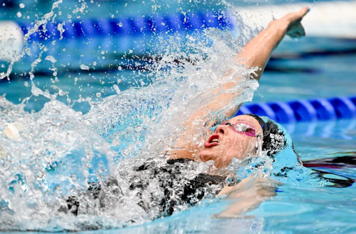 Katharine Berkoff Sets American Record in 50 Backstroke to Claim Pan Pacific Gold on Night Two